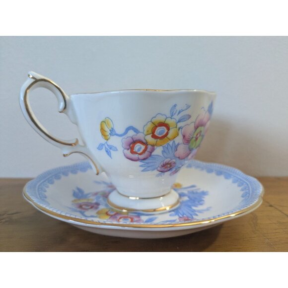 Royal Albert Bone China Tea Cup Saucer England Floral Pattern Vintage - Picture 6 of 16